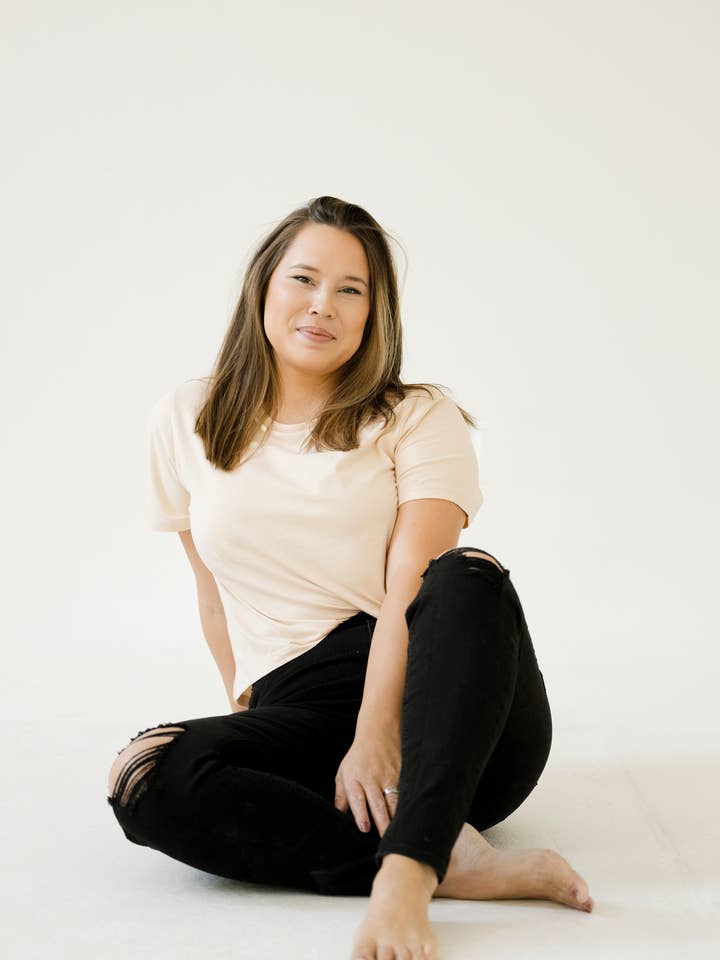 Shifting Sand The Mom Crop, Basic Tee, Organic Tee, Basic Crop Top, Plus for wholesale on Faire1