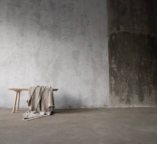 LinenMe - Wholesale Throw Blanket - Linen Throw With Fringes Natural Washed Waffle4