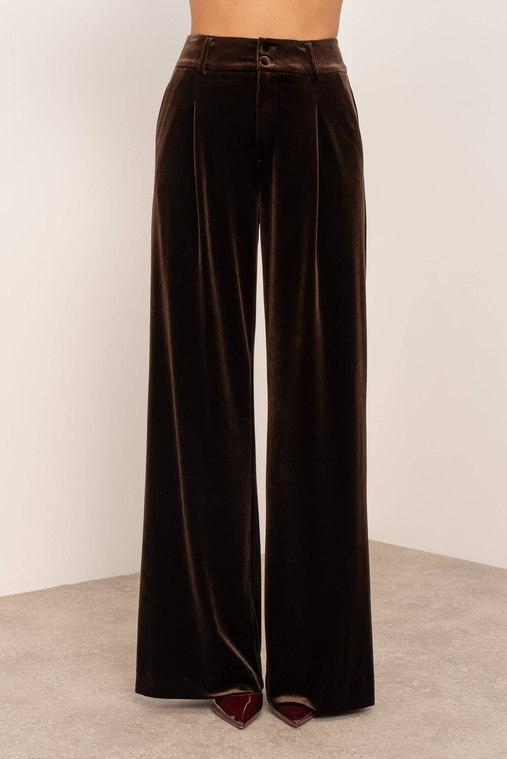 Attentif Paris - Wholesale Pants - Women's - Wide velvet and fluid pants with double button30