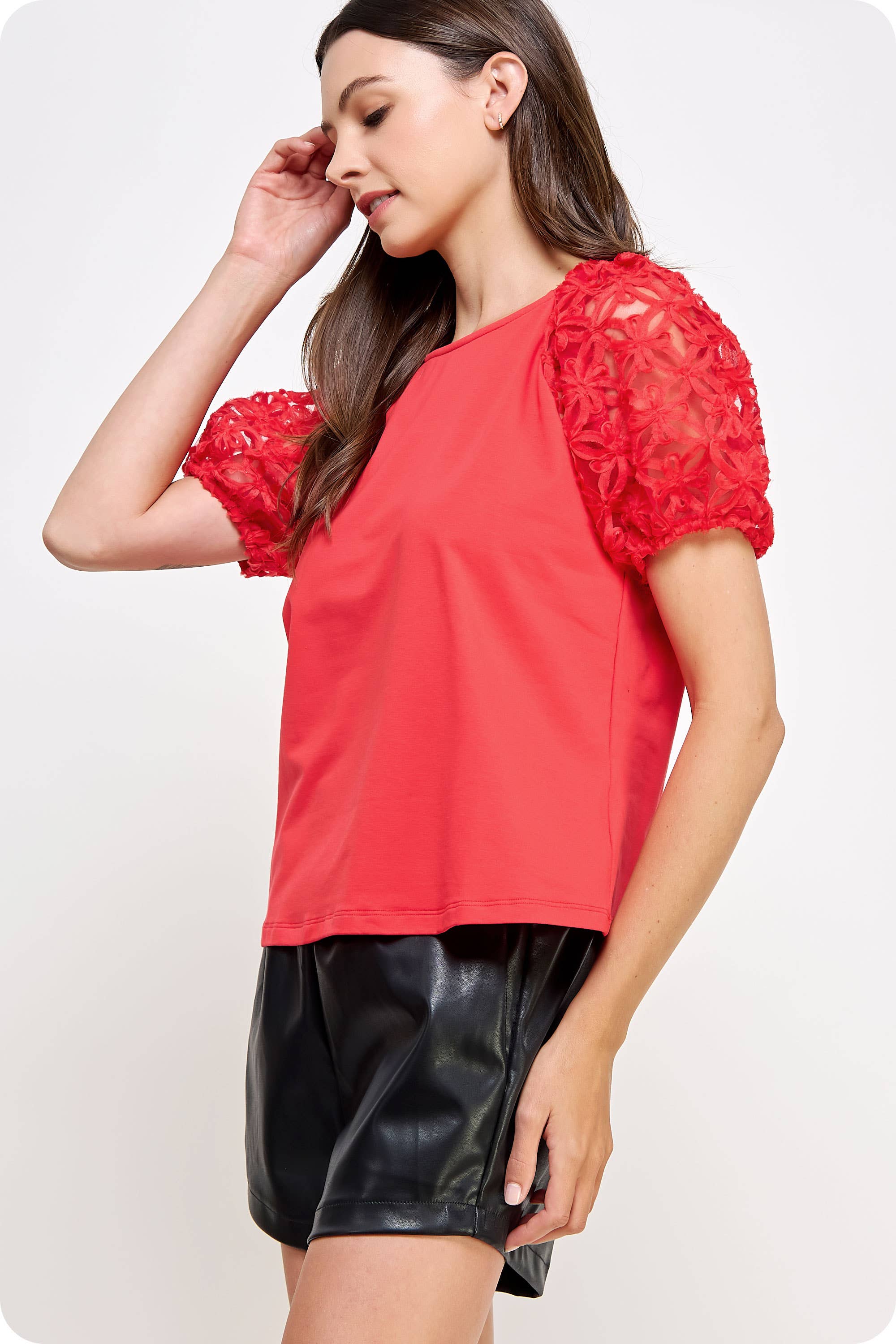 Strut & Bolt - Vente Haut en maille – femme - T-shirt en tricot à manches courtes à texture florale 3D13