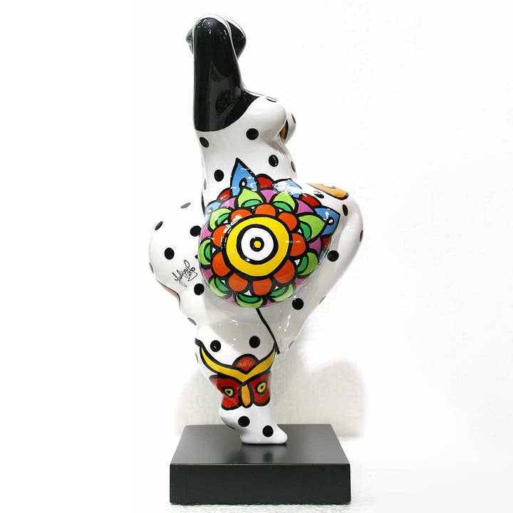 JULIARTE - Wholesale Decorative Figurine - BAILA ISA - Handpainted Art Figurine 2