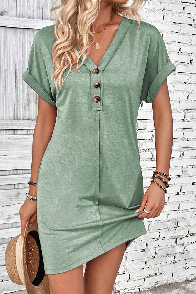 UNISHE - Wholesale Dress – Women's - Plain V Neck Buttoned Exposed Seam T-Shirt Dress AXR09513