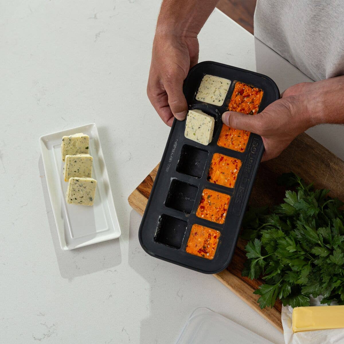 Souper Cubes - Vendita all'ingrosso Contenitori per alimenti - Vassoi per congelamento in silicone Souper Cubes - Confezione iniziale per la vendita al dettaglio2