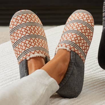 Women's Aurora Apricot Laidback | Orange Cozy Slipper for wholesale by Feelgoodz