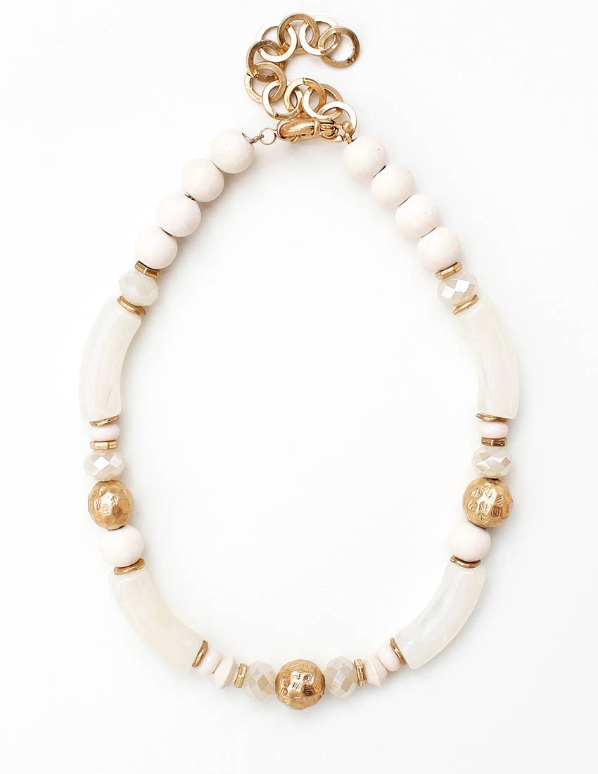 Meghan Browne Style - Wholesale Beaded/Pearl Necklace - EDGE WHITE