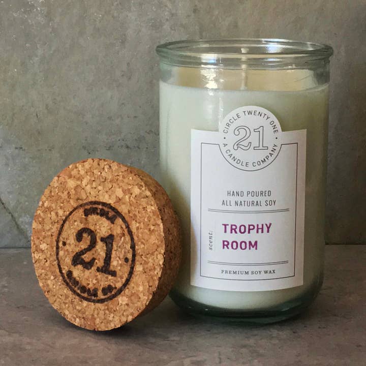 Vela de soja Trophy Room para venta al por mayor de Circle 21 Candles