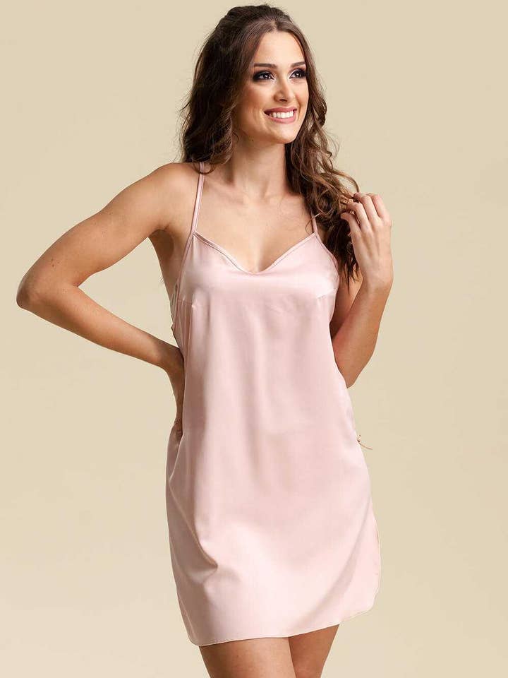 Nuisette en satin rose avec dentelle pour la vente par Mira Sleepwear