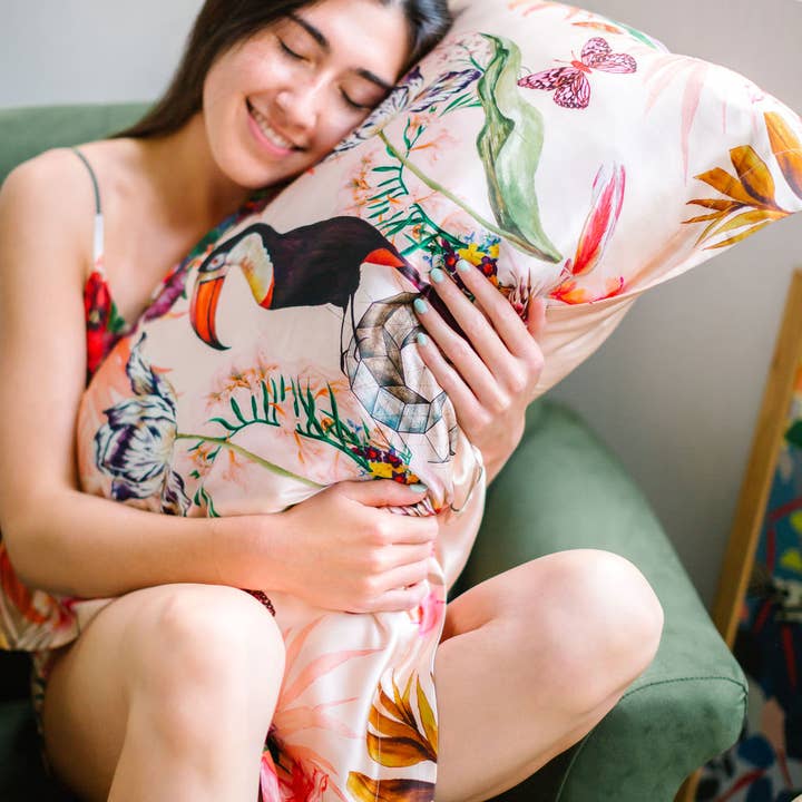 Alice Acreman Silks – wholesale Bedding pillowcase/sham – Botanical Silk Pillowcase in pastel 'Eden' print2