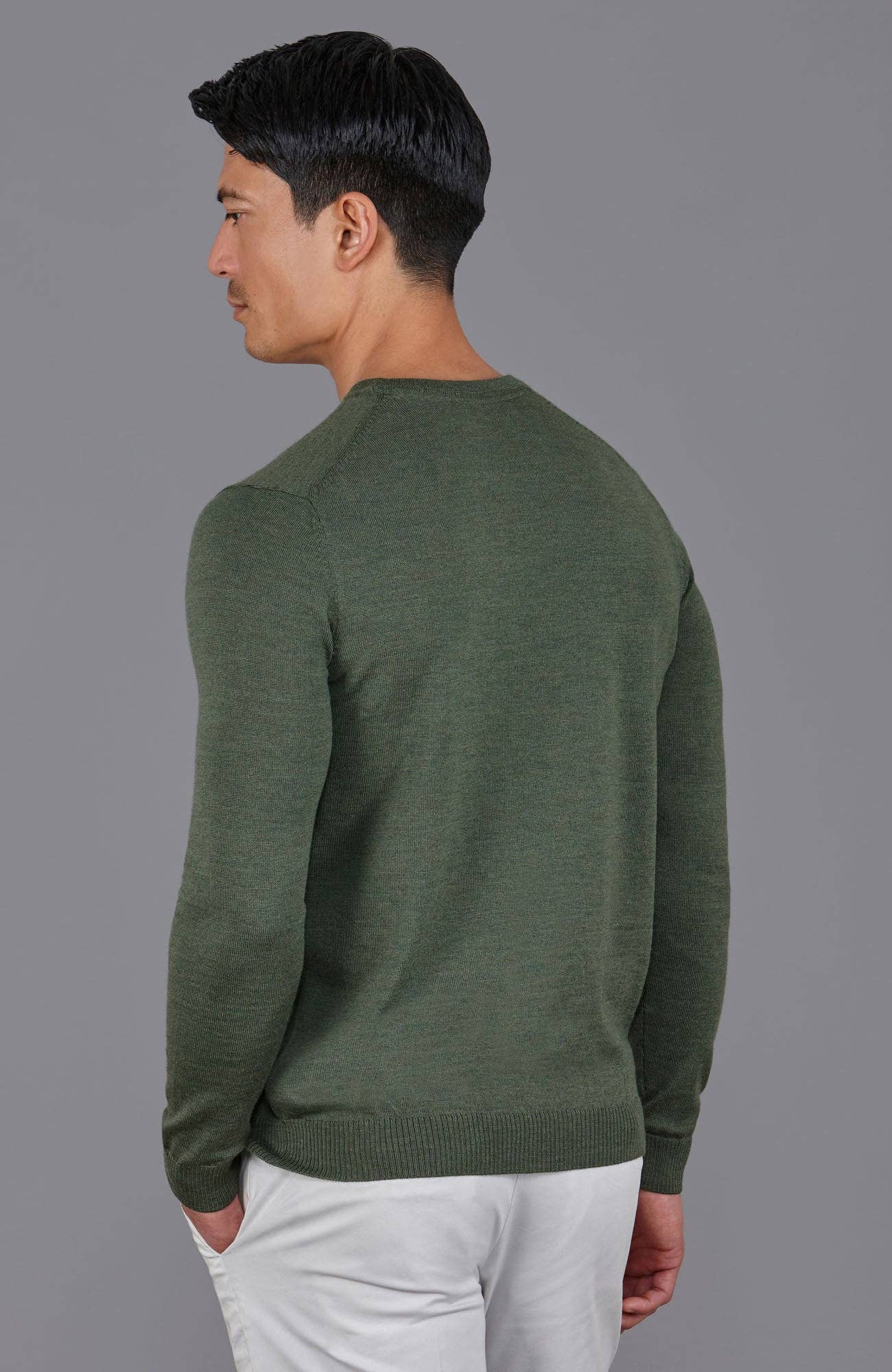 Paul James Knitwear – wholesale Knitted jumper – Men′s – Mens Extra Fine Merino Wool Crew Neck Jumper14