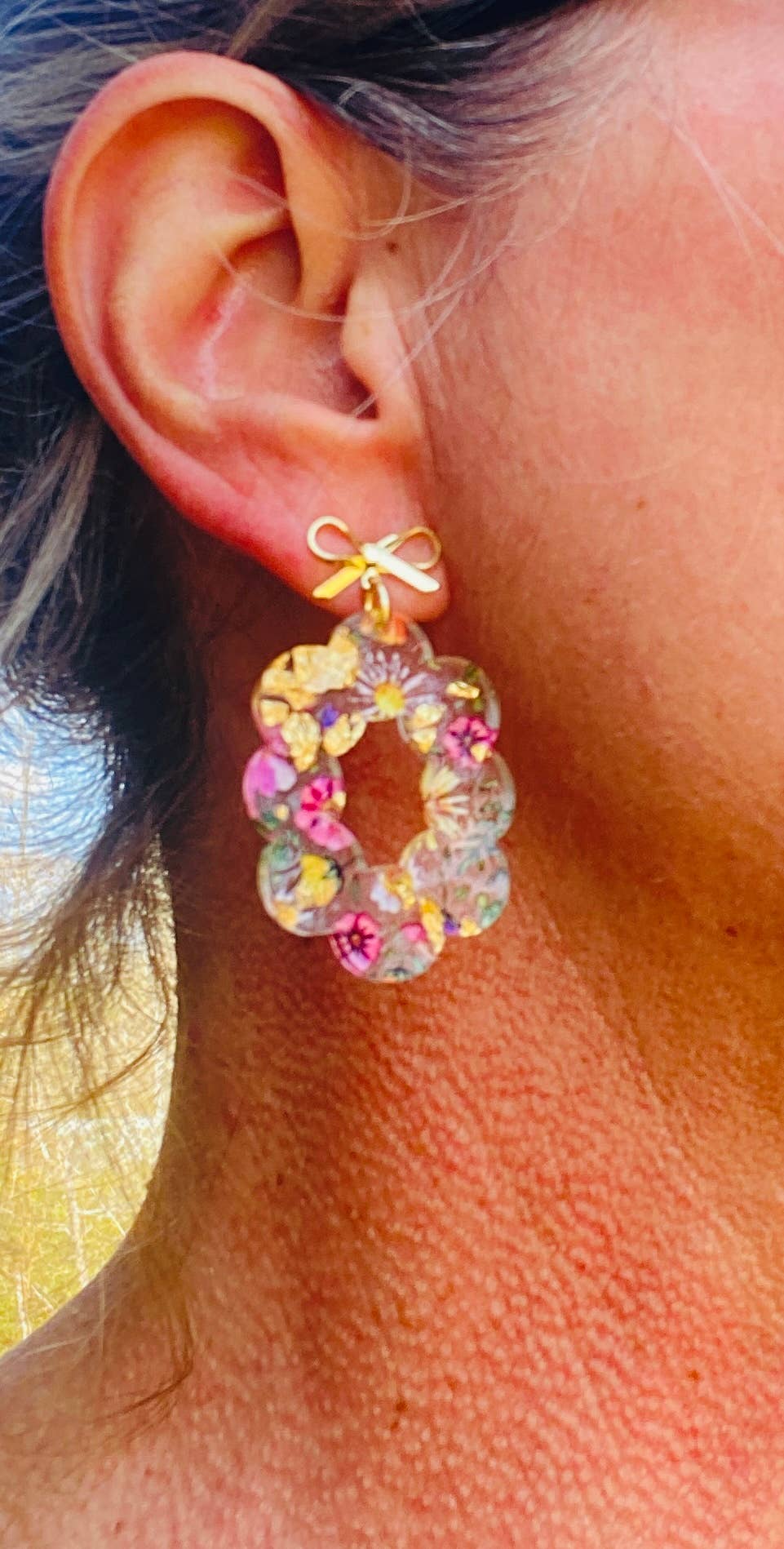 Sandy Lou Designs - Wholesale Dangle Earrings -  FLOWER OVAL SCALLOP BOW EARRINGS2