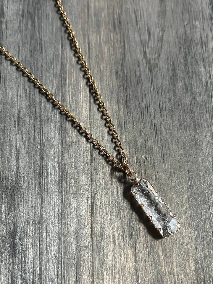 Halskette mit rechteckigen Steinen für den Großhandel von Bare Bones Jewelry London