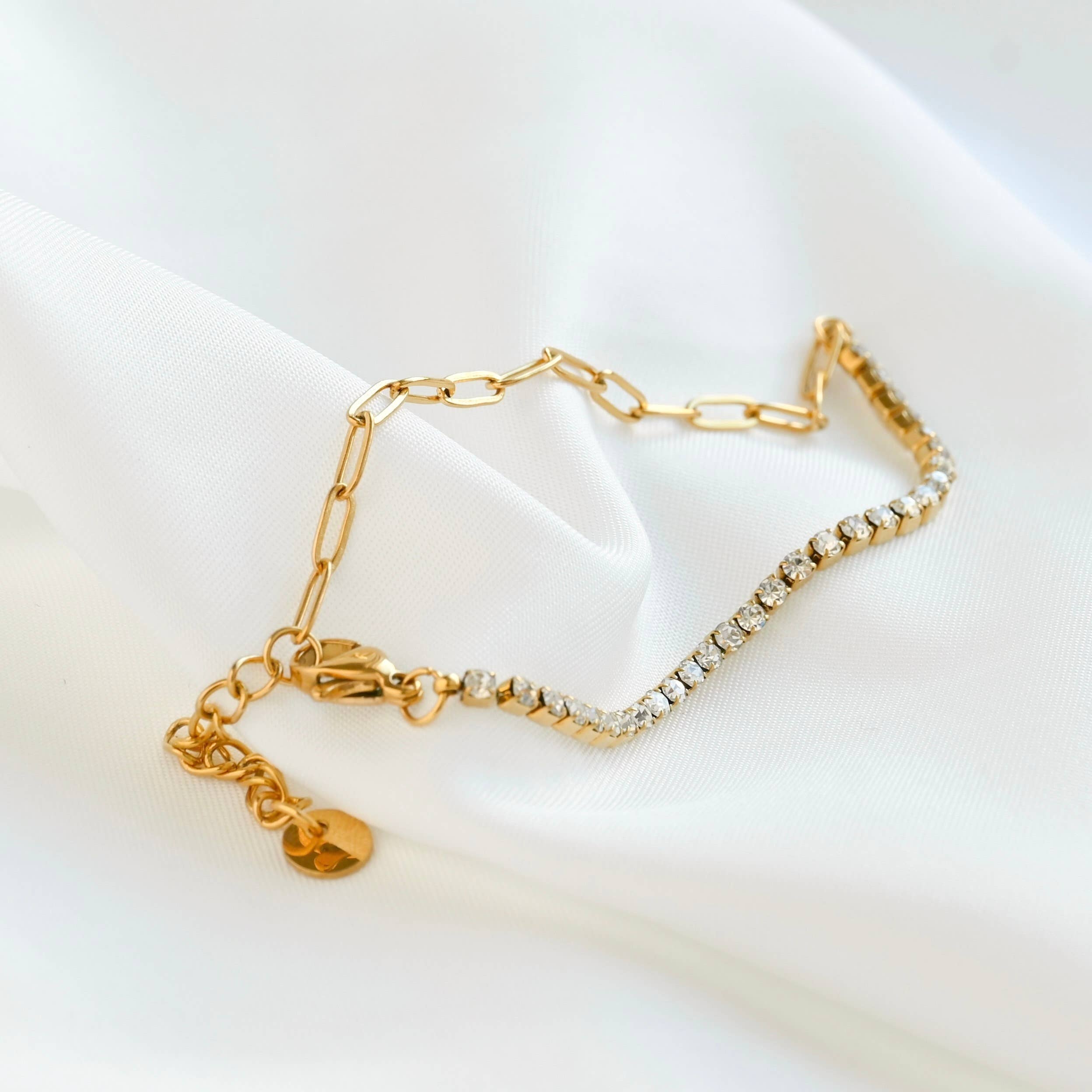 Blueyejewelry - Vente Bracelets maillon et chaîne - Bracelets en acier inoxydable plaqué or 18 carats - perles, maille papier, et tennis12