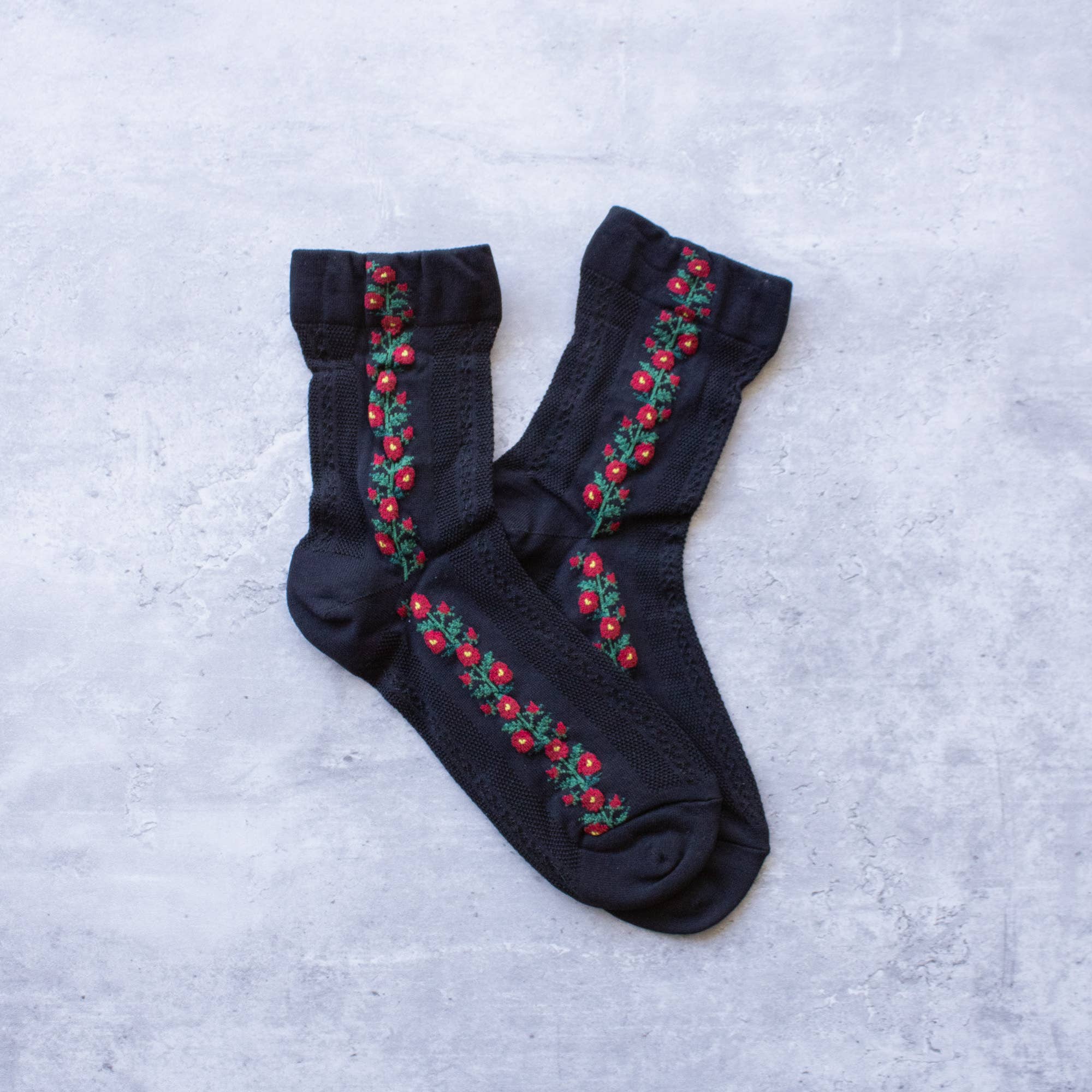 Tiepology – wholesale Socks – Women's – Floral Mesh Casual Socks1