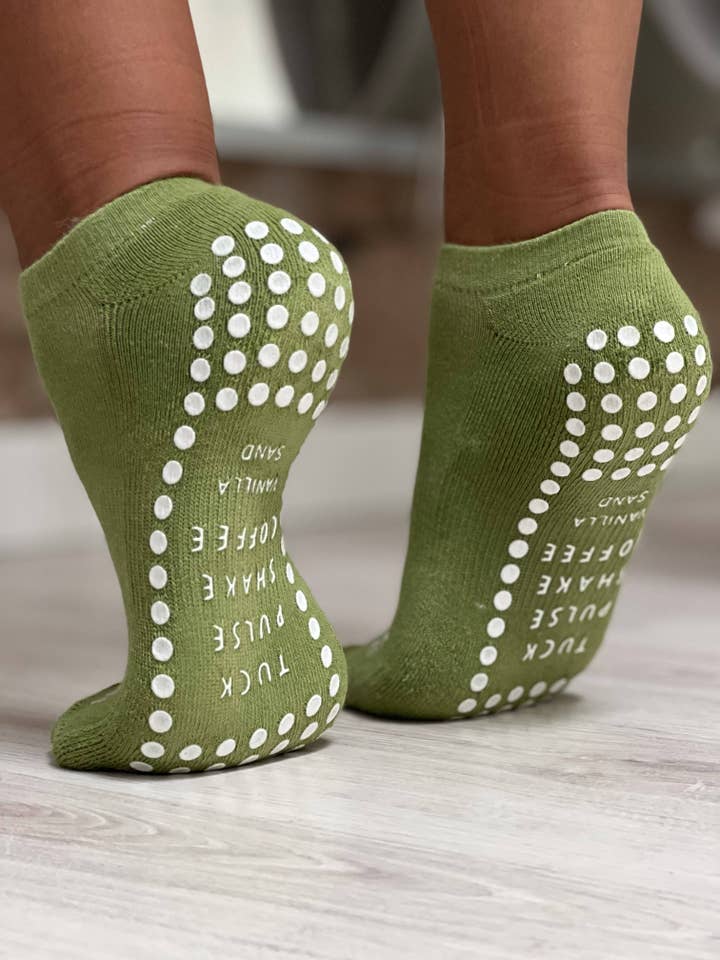 Vanilla-Sand - Wholesale Socks - Unisex - Ankle Socks Meet Me At The Barre - Avocado Green