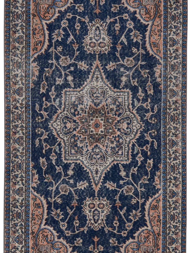 Isabel - 3 pi 10 po x 7 pi 1 po pour la vente par Biev