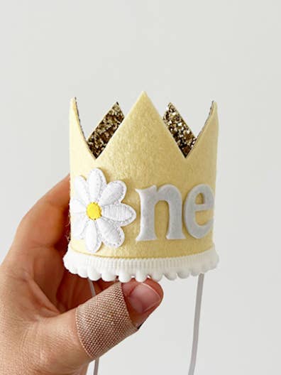 Daisy one crown for wholesale by Nash and Willow