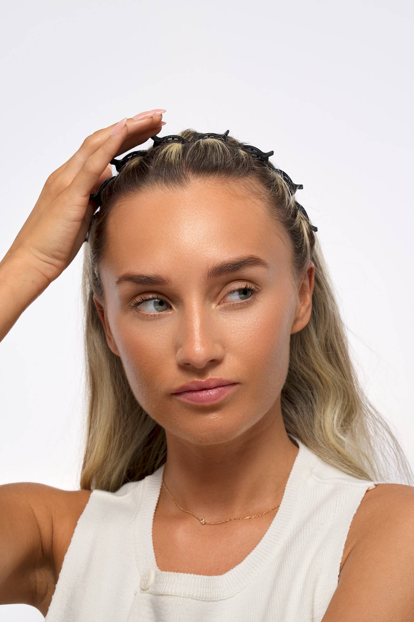 Soinvogue – wholesale Fashion headband – women's – Brushworks Butterfly Clip Headbands - 3 Pack7