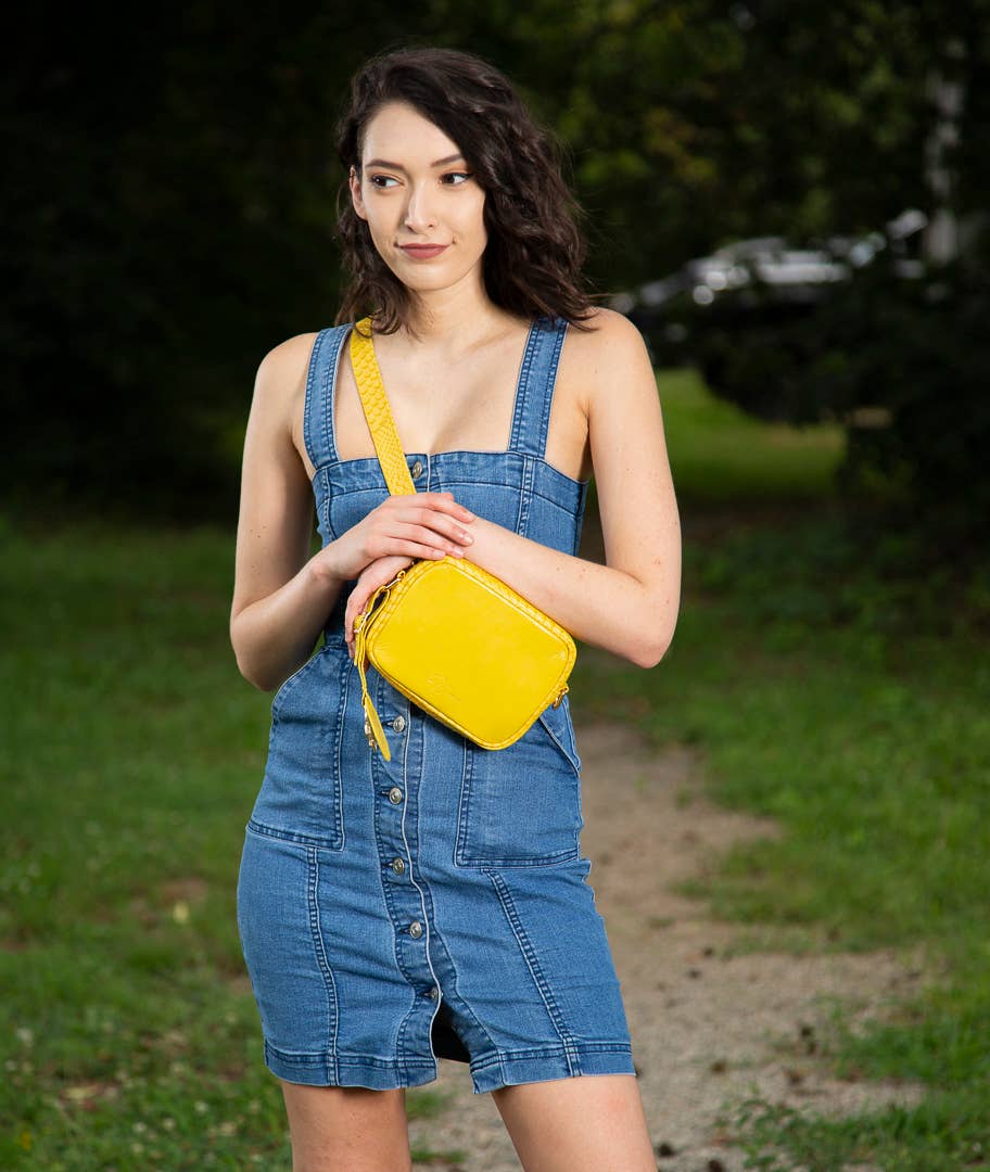Benenate - Wholesale Crossbody Bag - Women's - Lemon Python 000 Belt/Crossbody Bag1