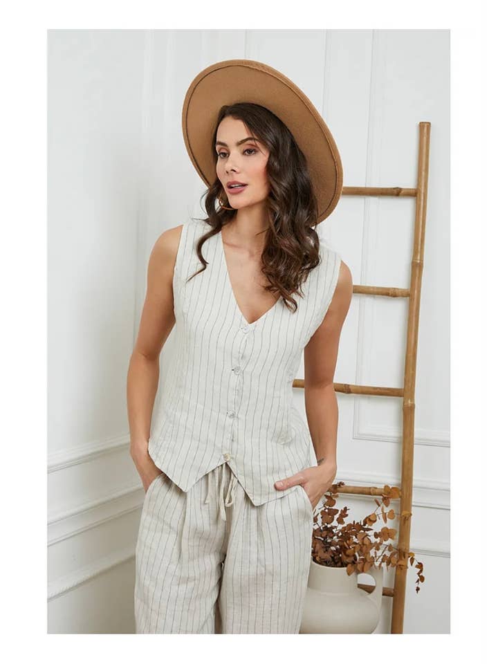 LÉA & LUC - Wholesale Button Down Shirt - Women's - Sleeveless shirt in 100% Linen REF. 517030