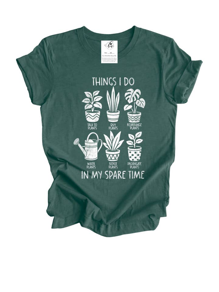 Choses que je fais pendant mon temps libre Tee pour la vente par Blonde Ambition Apparel & Designs