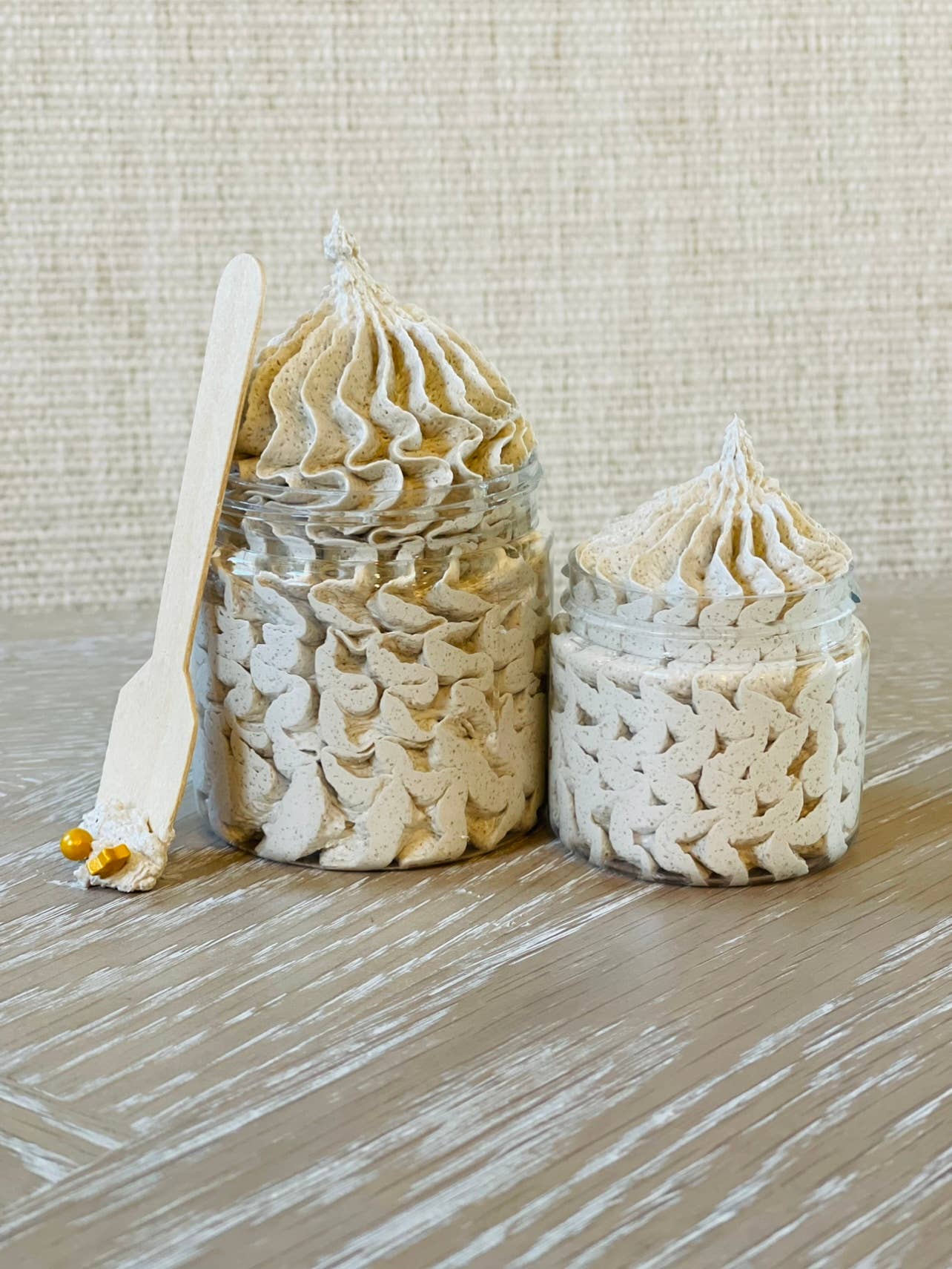 Waterside Bath Co - Vente Gommage/exfoliant pour le corps - Gommage au thé Twilight et au sucre fouetté ambré3