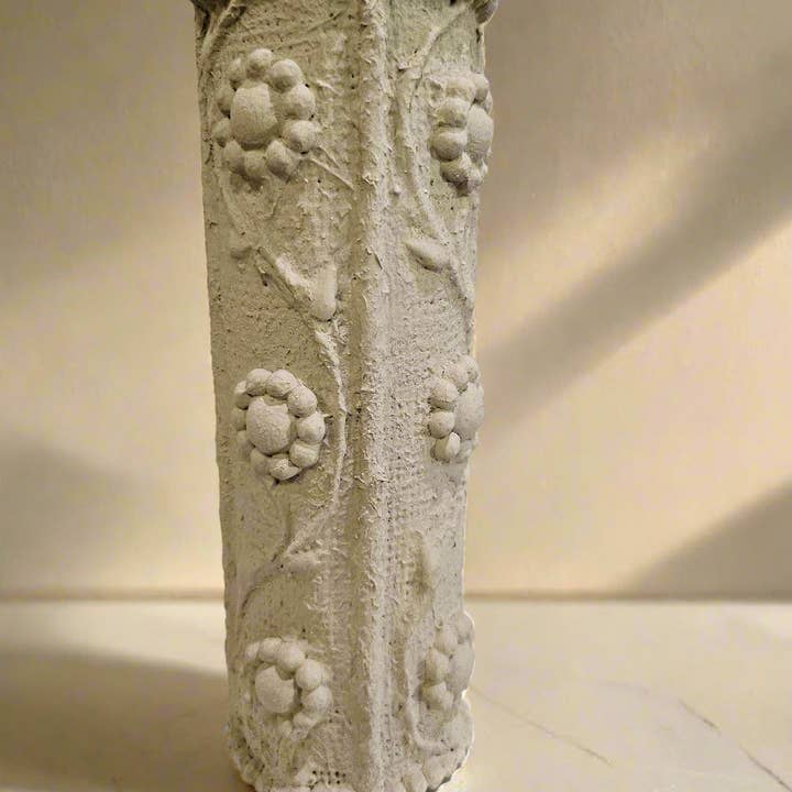 Jungle Relics – Großhandel Vasen – Verlorene Relikte: Handgefertigte Relikte Kleine zylinderförmige Vase