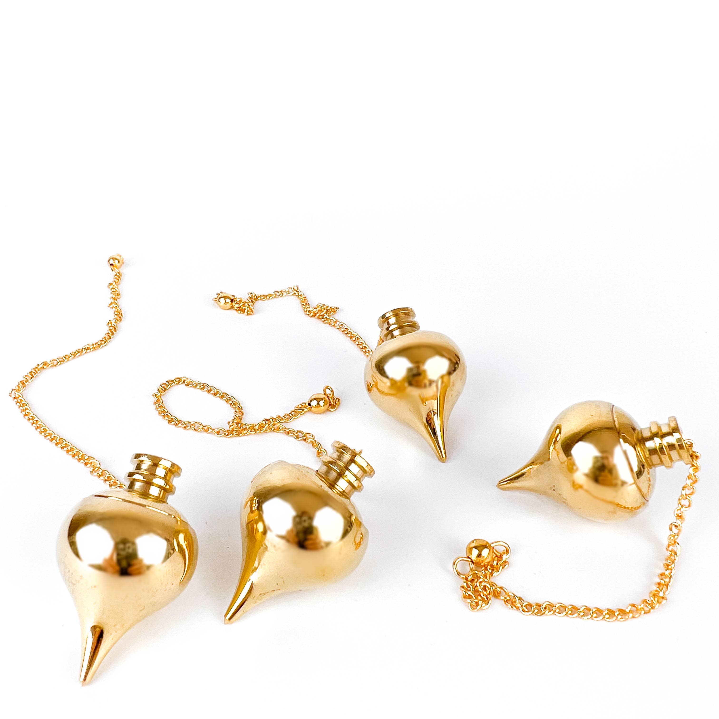 GREENROOTS USA LLC - Venta al por mayor Artículo de meditación - Péndulo con acabado dorado con compartimento 1,25L con cadena 18,4 cm 4P8