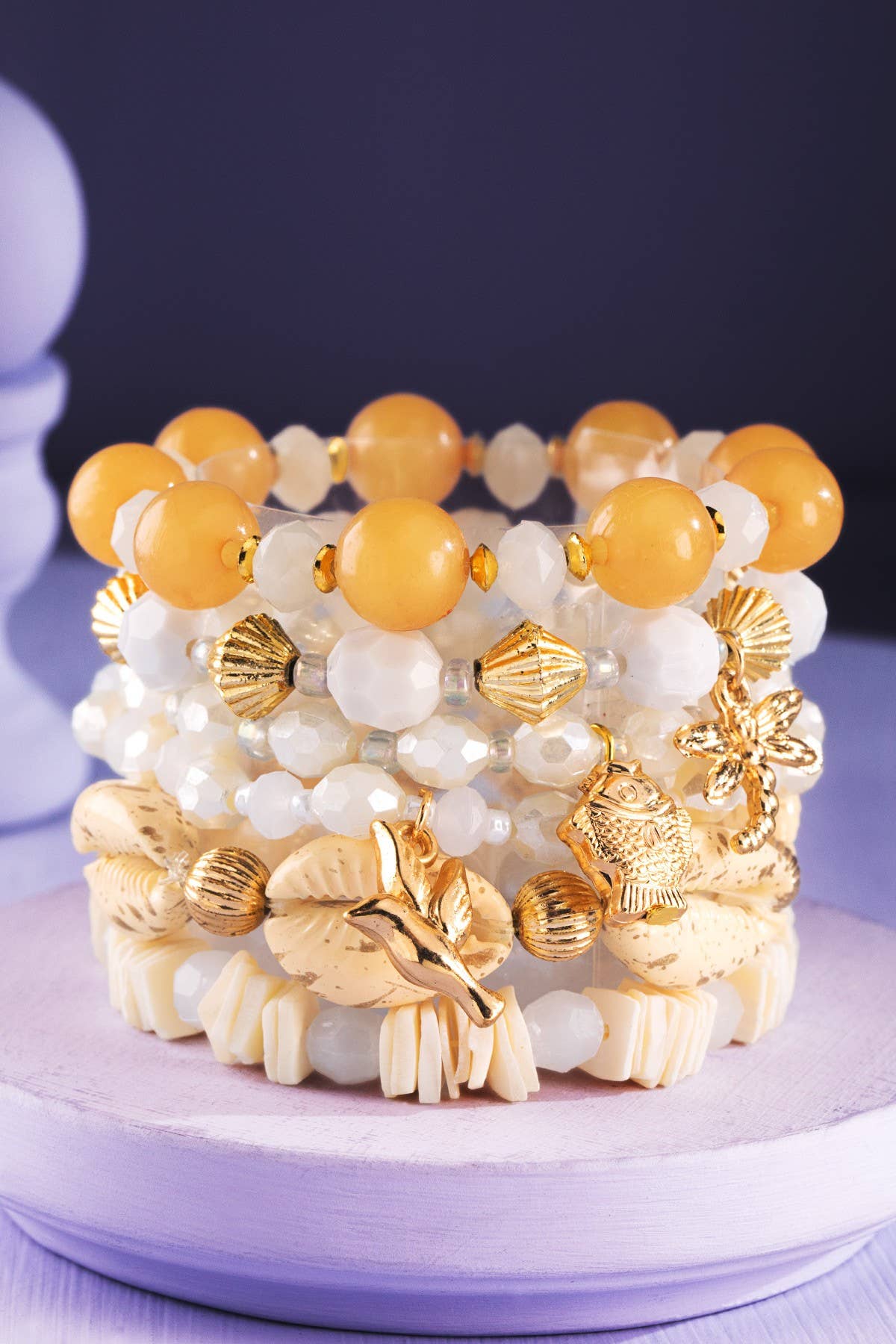 Spitze N Gold(IV) 6-lagiges gestapeltes und dehnbares Boho-Armband für den Großhandel auf Faire1