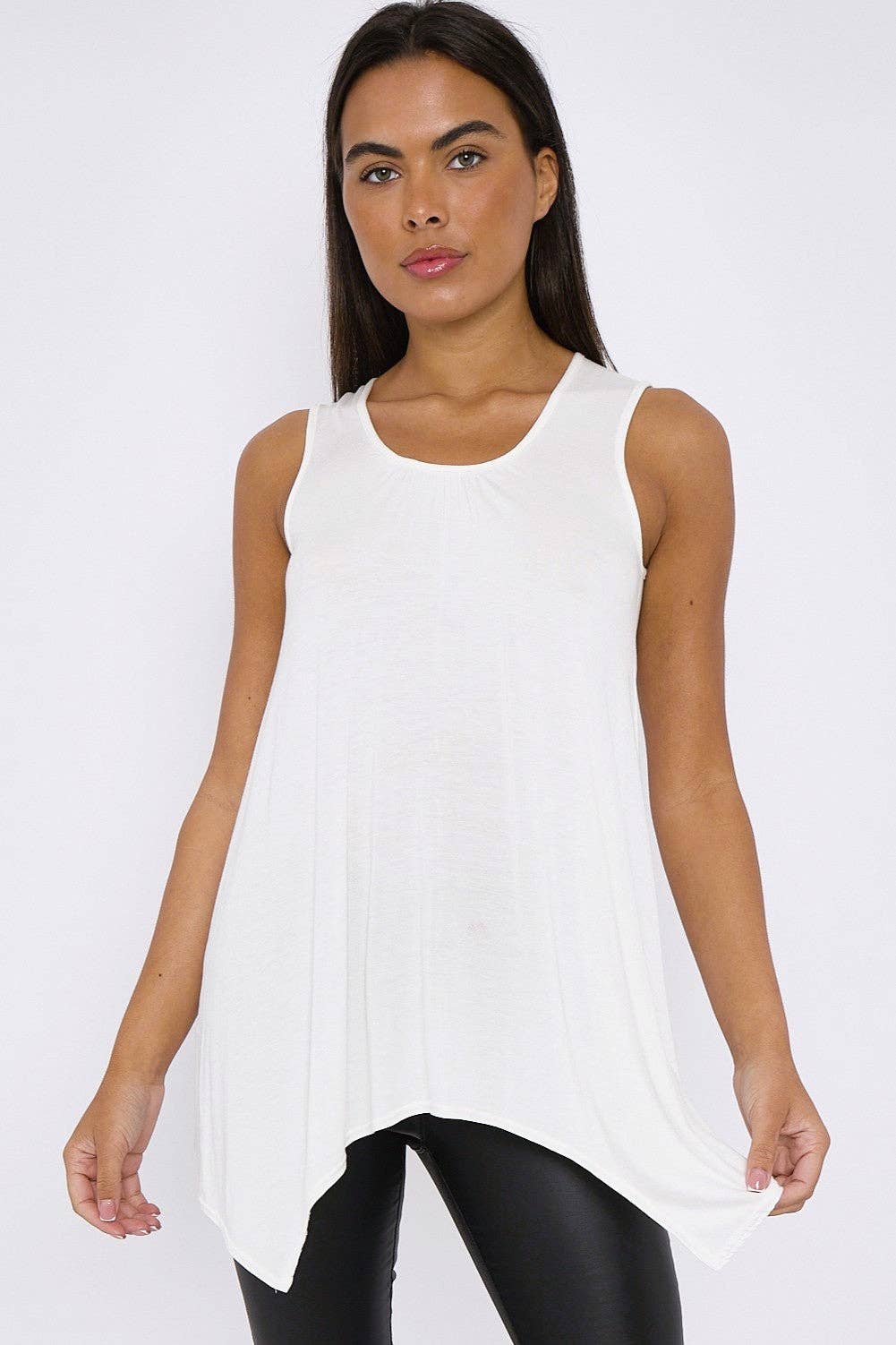 Aftershock London – wholesale Tunic – Women’s – White Sleeveless Top With Asymmetric Hem2