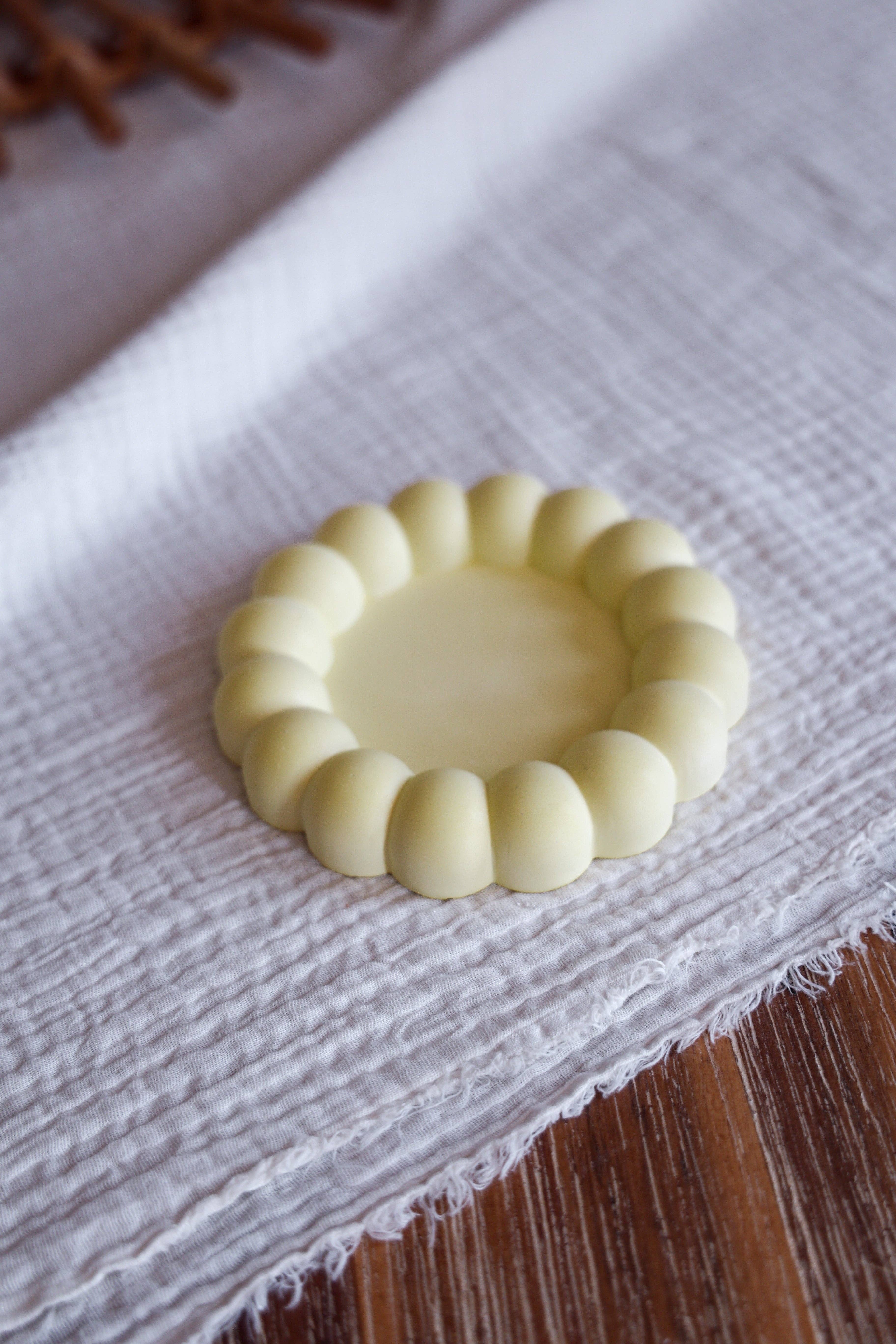 Niki Candle - Vendita all'ingrosso Portagioie - Vassoio rotondo con bordo a bolle - fatto a mano5