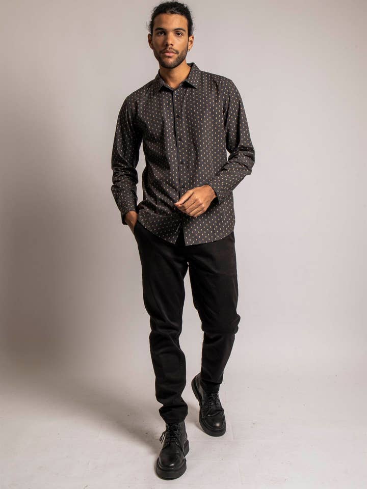 M/L CHEST BLACK SHIRT for wholesale by American People