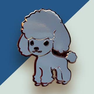 Emaille-Pin - Standard Pudel-Pin (silbergrau) für den Großhandel von Thousand Skies