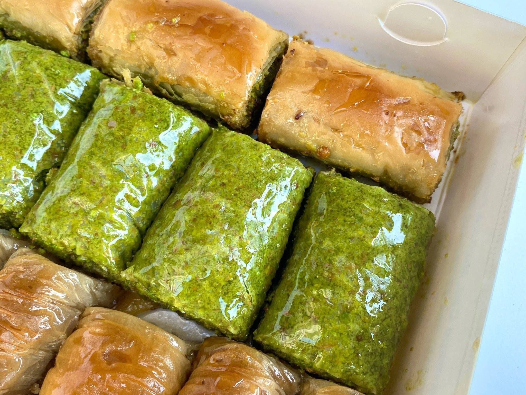 Aladdin - Wholesale Cake - Gaziburma Mustafa Pistachio Baklava Turkish Premium Halal4