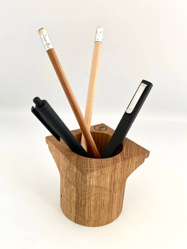 Venice wooden pen holder for your desk for wholesale by Pieces of Venice