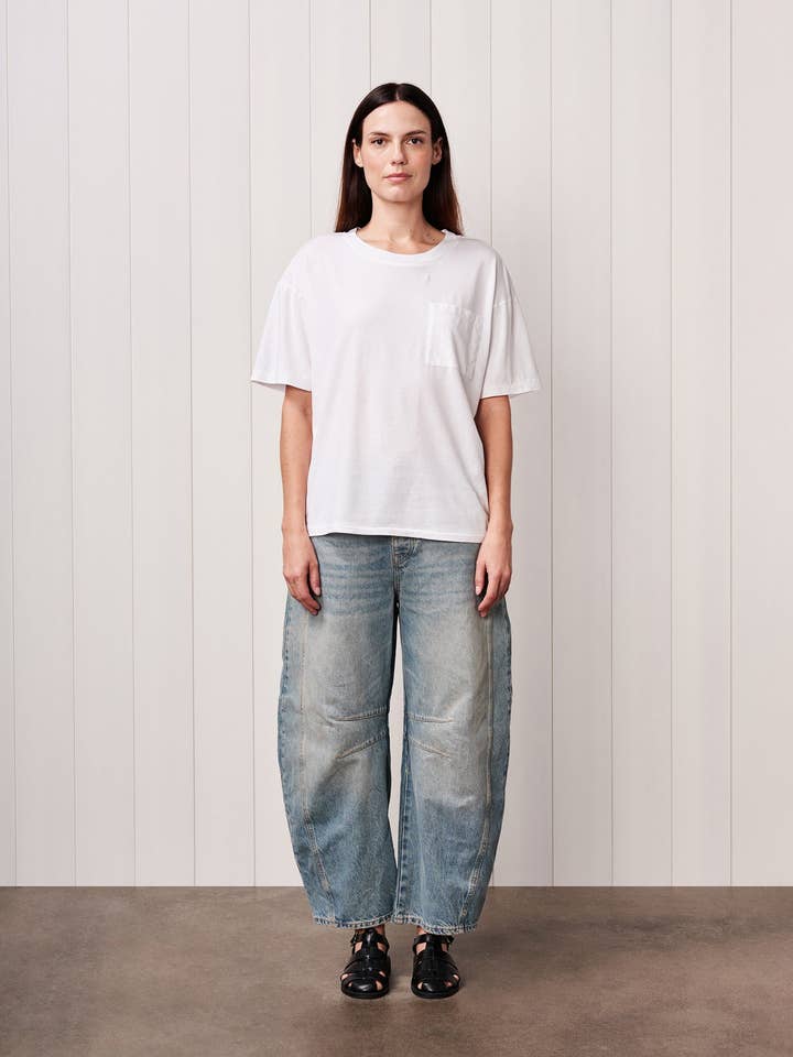 Cloud Jersey Oversized Pocket T-shirt in Wit voor wholesale door Stateside