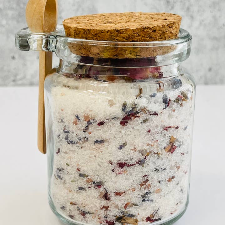 KustumKandy - Wholesale Bath Salts - Unlabeled 8oz Bath Salt Jars with Wooden Spoon