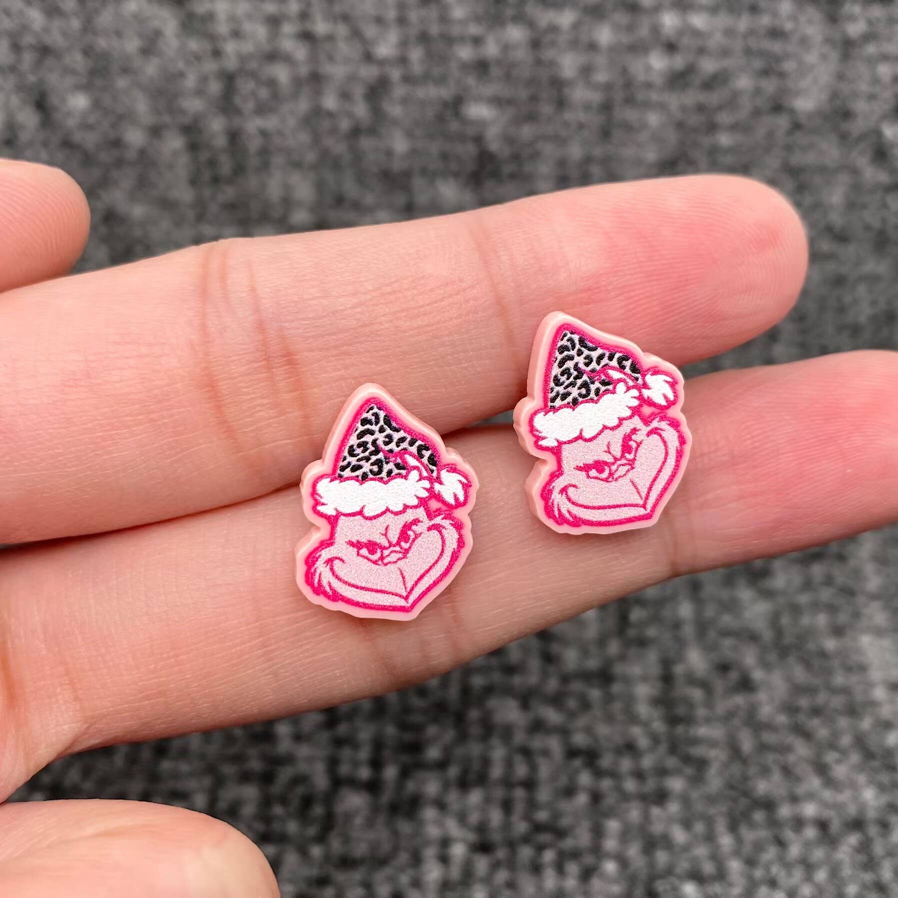 Mio Queena - Wholesale Stud/post earrings - Christmas Jewelry Acrylic Pink Grinch Ear Studs