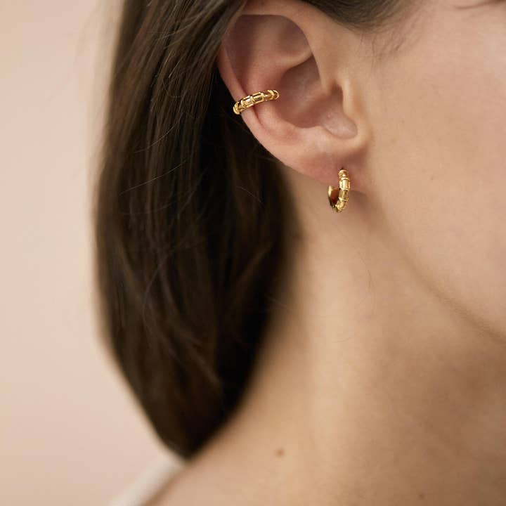 Waekura – wholesale Cuff/wrap earrings – Lavinia Earcuff1