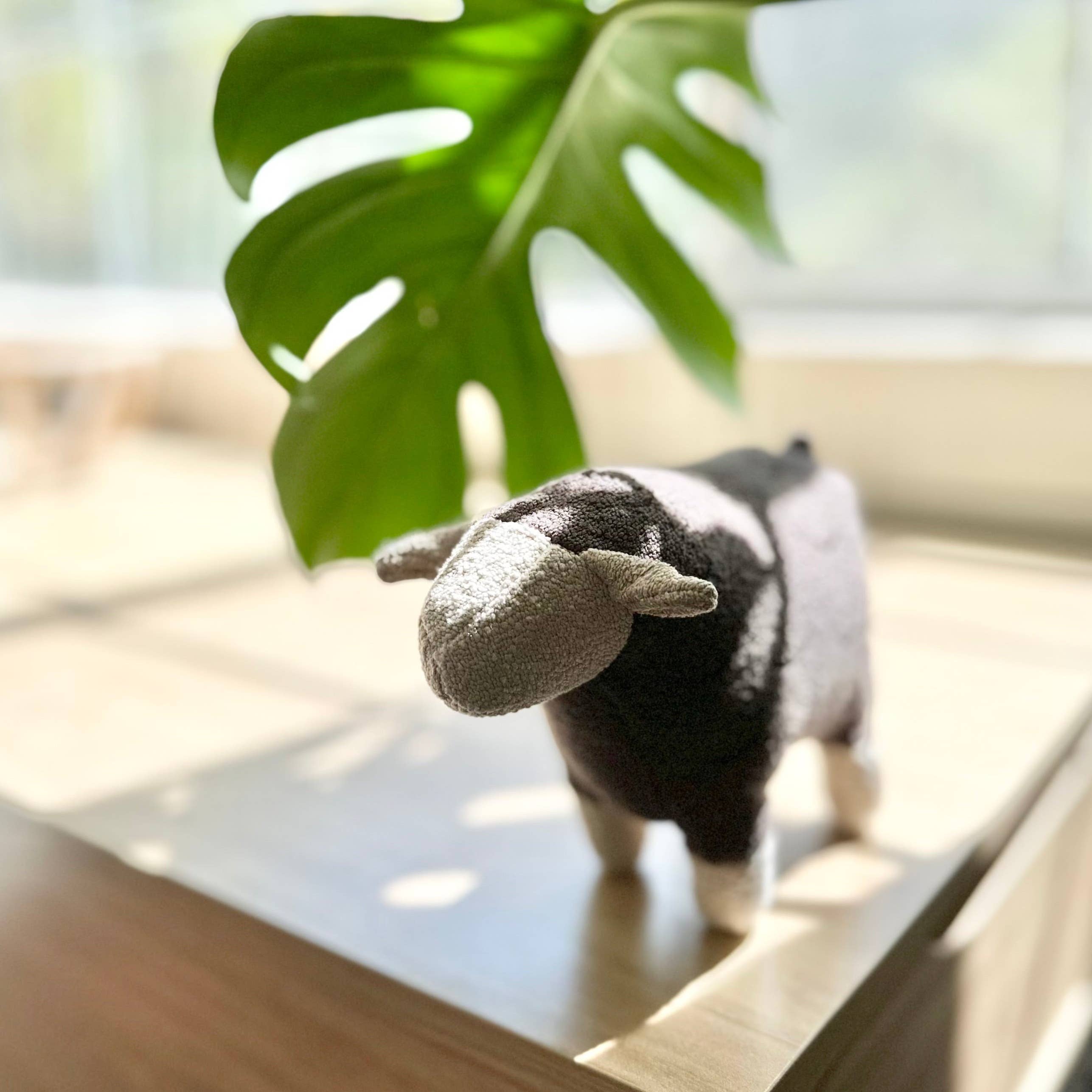 Lambwolf Collective - Wholesale Pet Squeaky Toy - Dog - BARRY // Squeaker Toy 1