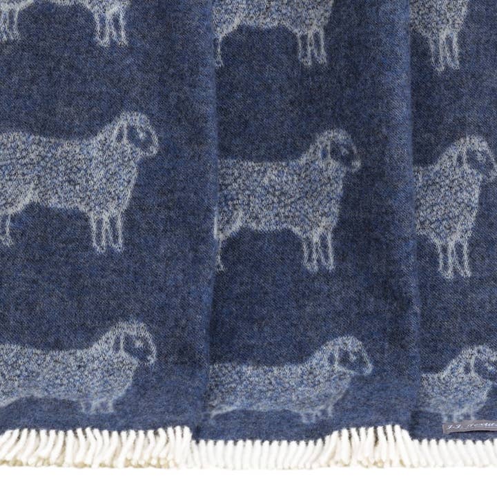 JJ Textile - Wholesale Throw blanket - Sheep Denim Blue Pure Wool Throw4