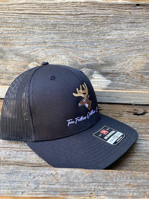 8 Point Buck - Schwarz für den Großhandel von Twin Feathers Outdoor Co