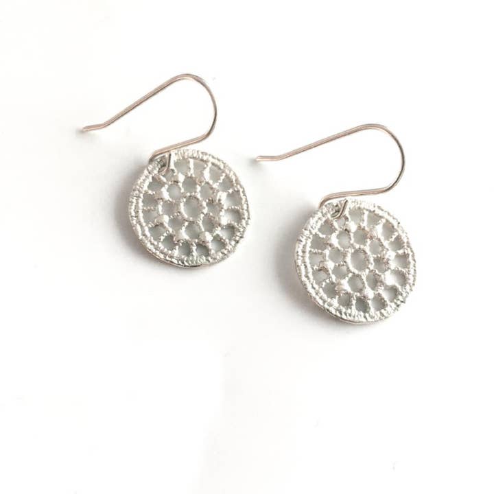 Boucles d'oreilles Cluny pour la vente par SarahAnaDesigns