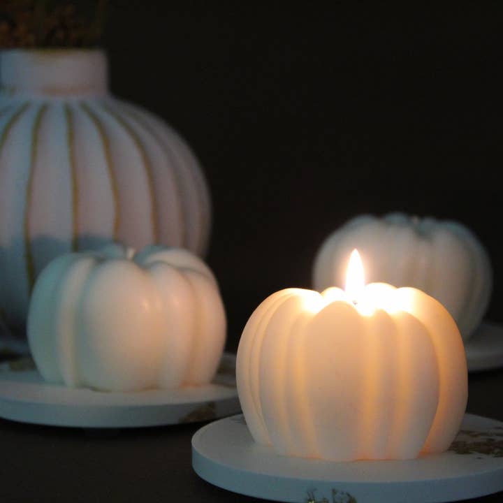 Pumpkin Candle for wholesale by Aguas Claras Organics