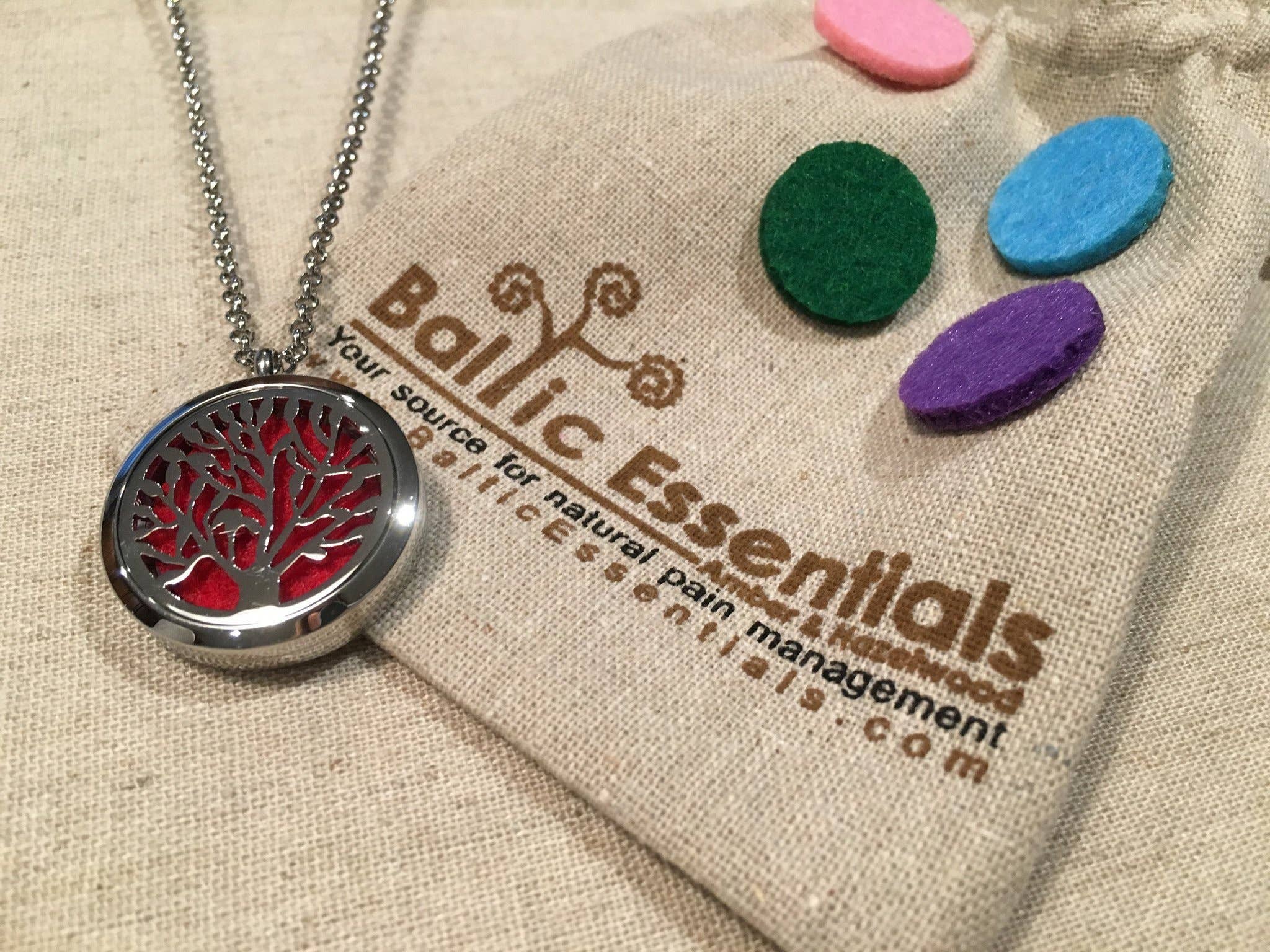 Baltic Essentials - Wholesale Aromatherapy Necklace - Tree of Life Essential Oil Pendant Hypo-Allergenic 316L3