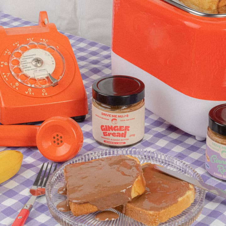 Drive Me Nuts - Wholesale Notenboter - Peperkoek Amandel