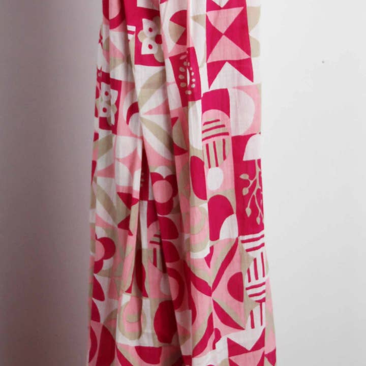 Les Belles Vagabondes – wholesale Head scarf – Women's – Bergen Fuchsia Organic Cotton Scarf1