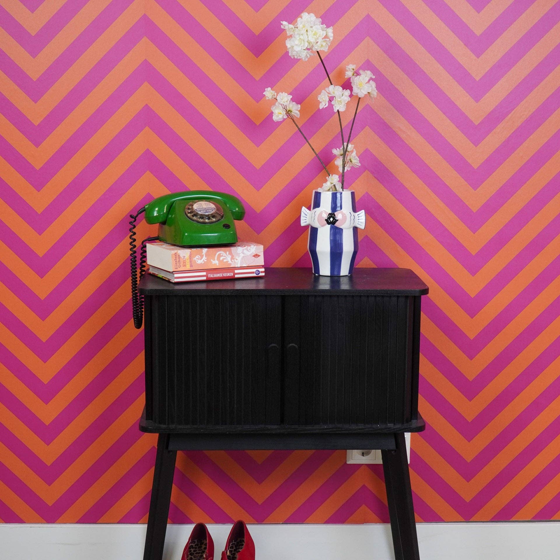 Housevitamin bv – wholesale Vase – Vase -Flower Vase Fishes - Blue/White/Pink - 14x11,5x18,5cm1