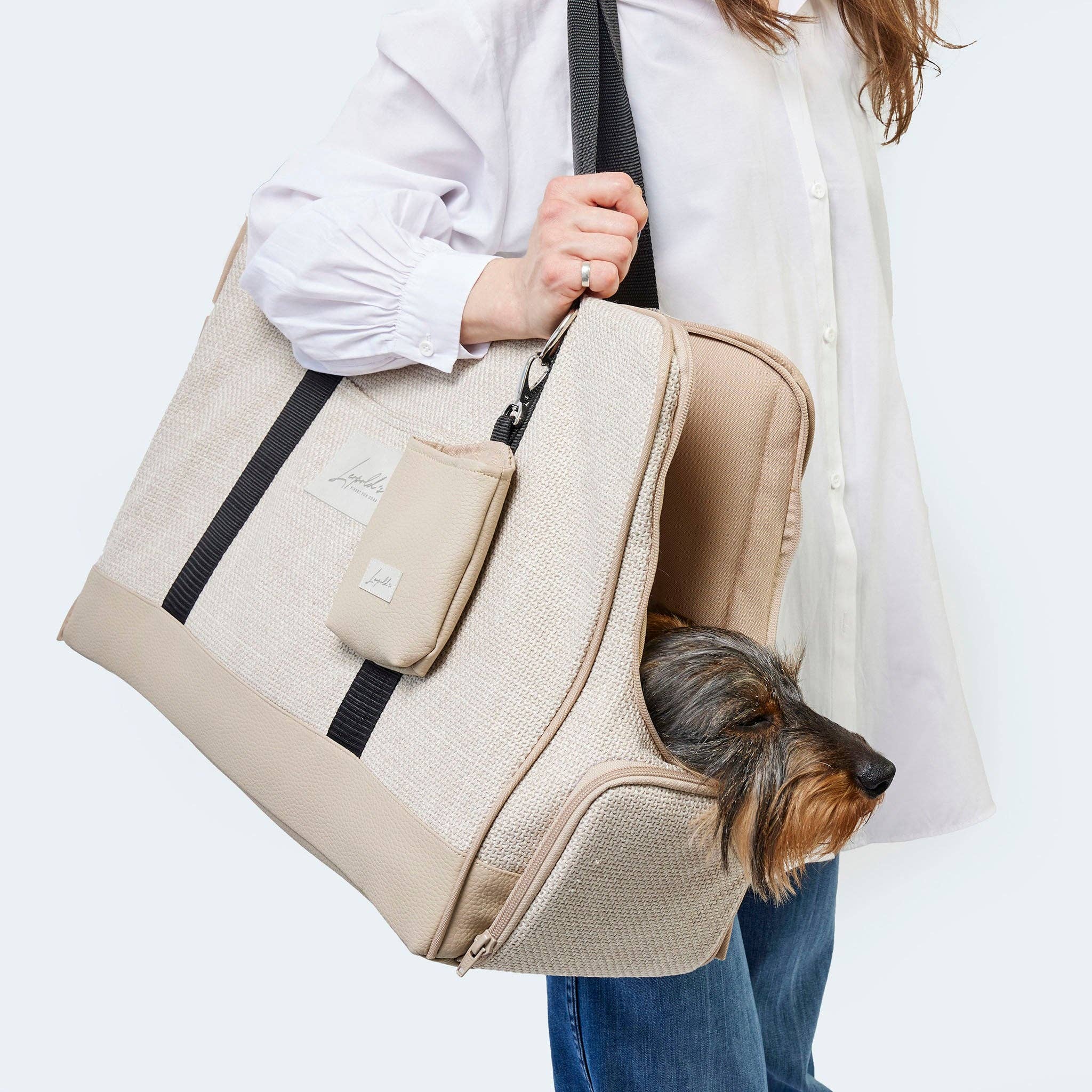 ​​Leopold's Finest for dogs – wholesale Transportbur – Hund – Flygväska för taxar och små hundar med ortopedisk madrass11