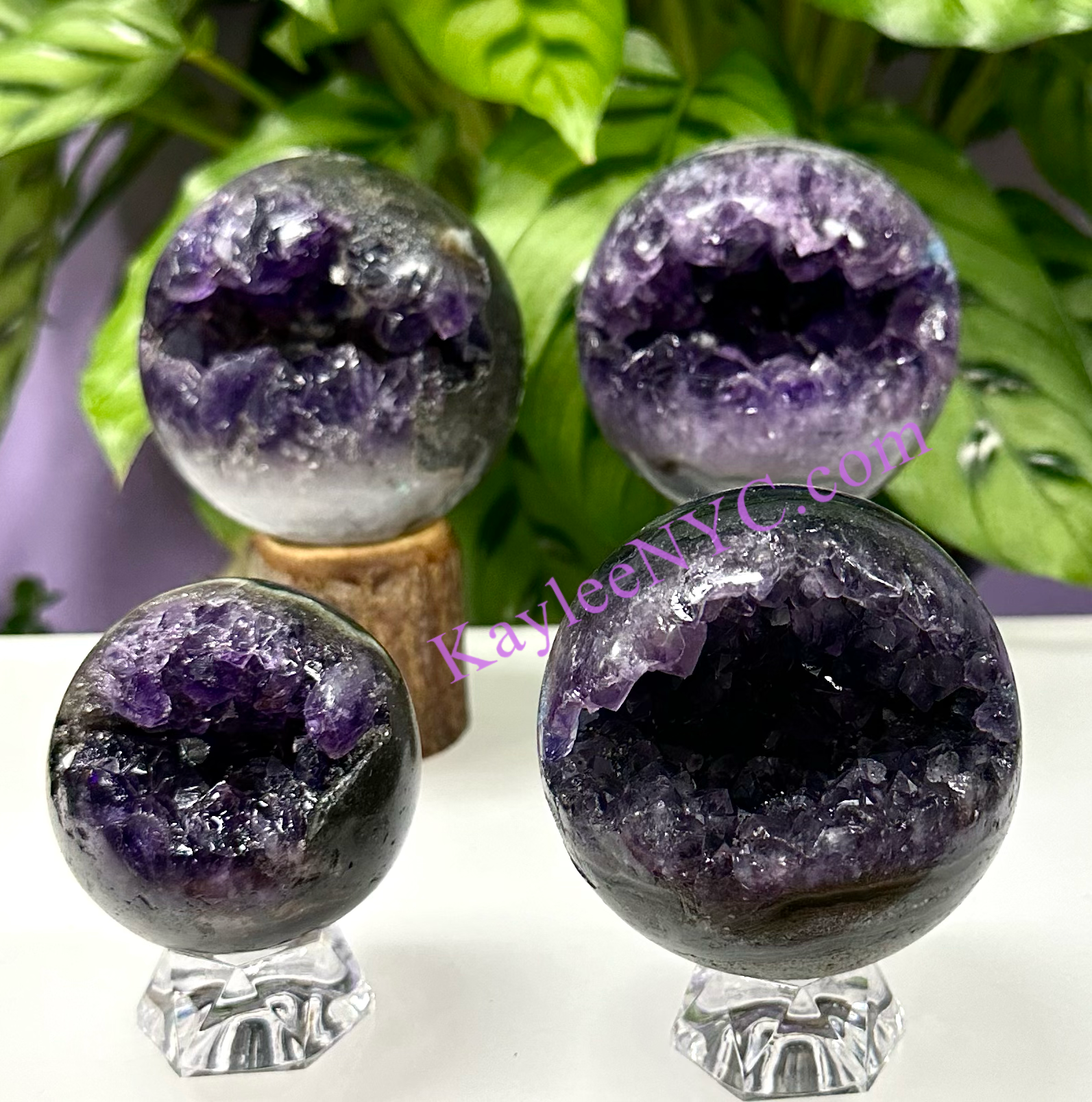 KayleeNYC - Wholesale Spiritual Stone/Crystal - Wholesale lot 6-10 Pcs Amethyst Spheres 4.3-4.5 lbs3