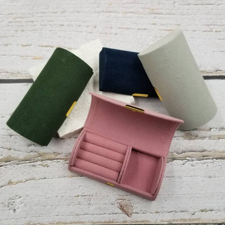 Portable For Granular Velvet Jewelry Box for wholesale by Treasure Wholesale